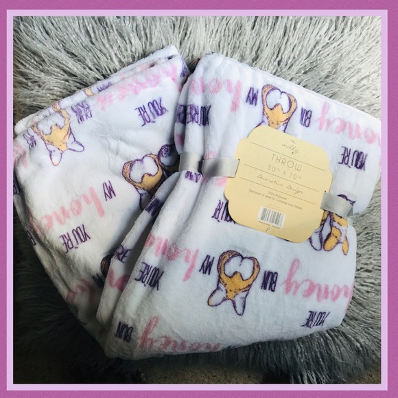 Milly You’re My Honey Bun Corgi Plush Blanket - Picture 5 of 8